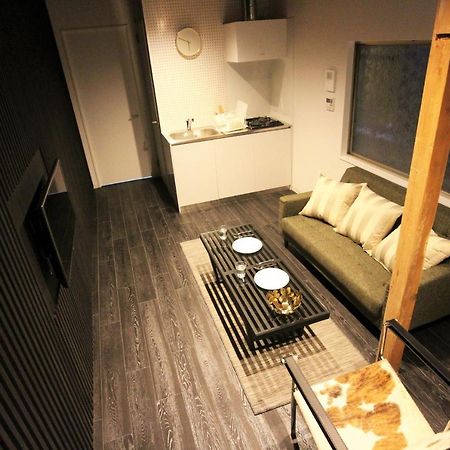 Sekai Hotel Tsuki Ōsaka Exterior foto