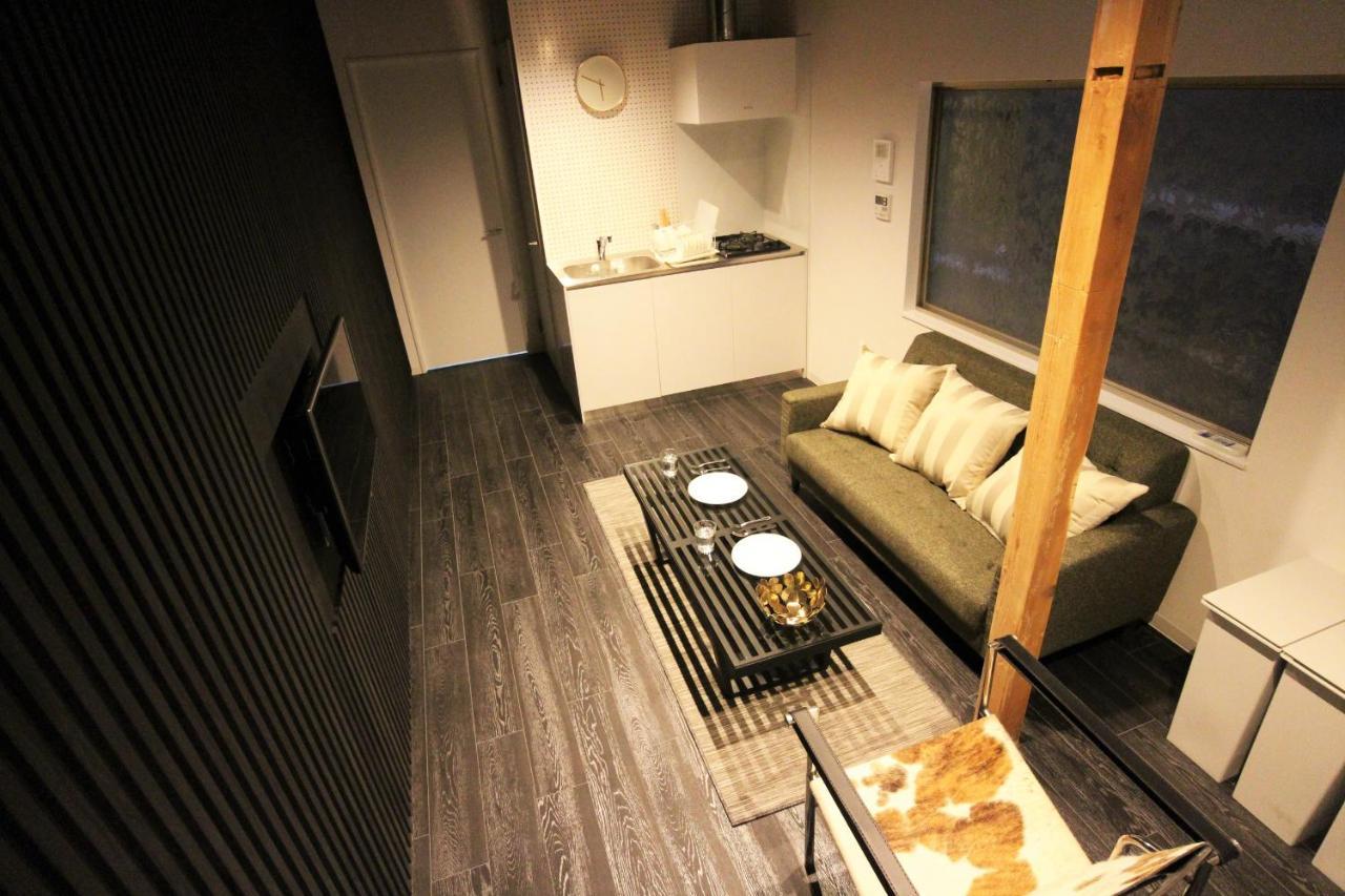 Sekai Hotel Tsuki Ōsaka Exterior foto